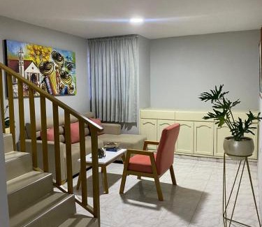 Valledupar Bed & Breakfast | Top-Rated Casa Completa Villa Elvia: Family & Pet Friendly