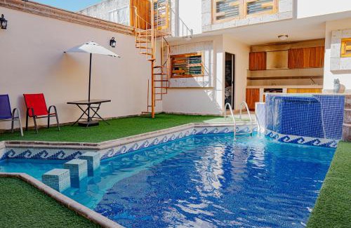 Zona Dorada Villa | Group Getaway: Casa con Alberca - Pet Friendly & Pool Access