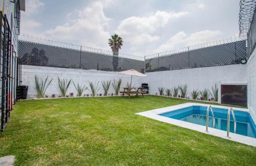 Cuautla House | Idyllic Casa con Alberca Privada y Jardín - 4 Star Gem