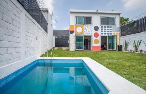 Cuautla House | Idyllic Casa con Alberca Privada y Jardín - 4 Star Gem