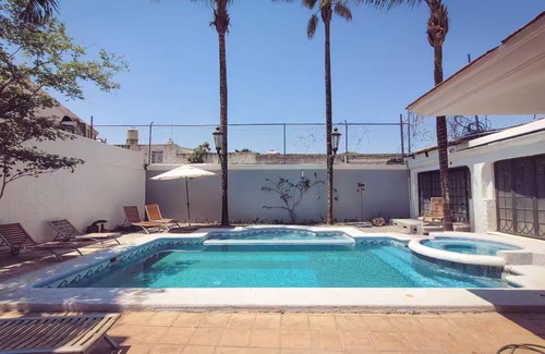Guadalajara Municipality House | Casa con alberca para familias!