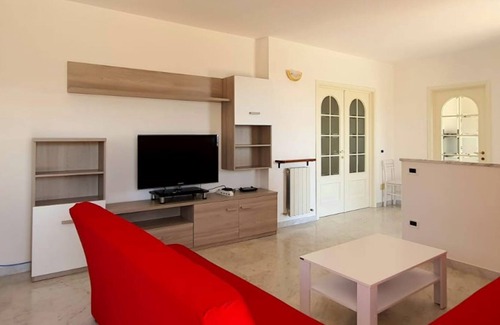 Rostio Apartment | Casa con Ampio Giardino ed Area Bbq, con Vista Mare e Posto Auto