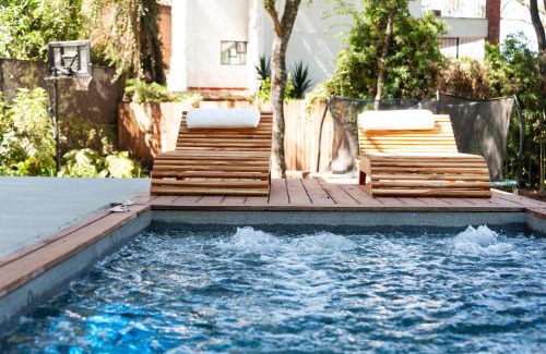 Valle de Bravo House | Relax at Casa con Terraza y Jacuzzi in Avándaro