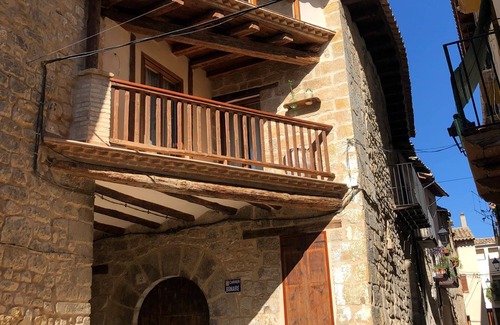 Arnes Cottage | Charming Casa with Spa and Hot Tub in Arnes City Center