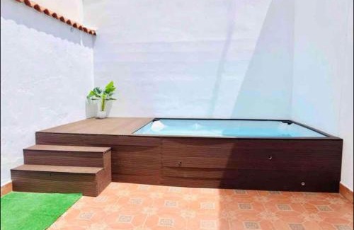 Santa Amalia House | Oceanfront Oasis: Casa con Encanto with Pool & Family Fun