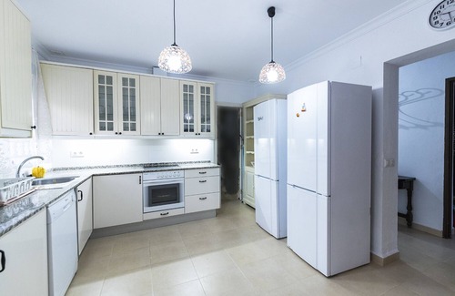 El Palmar Ski Chalet | Beachfront Casa con Encanto for Families and Pets