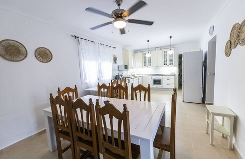 El Palmar Ski Chalet | Beachfront Casa con Encanto for Families and Pets