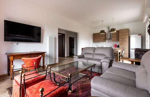 Province of Bologna House | Charming Casa con Giardino in Borgo Panigale - Rated 10/10