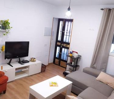 Almeria Centro Apartment | Inviting Casa con Jardín: Pet & Child Friendly Retreat