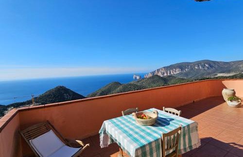 Nebida House | Elegant Casa con Magnifica Vista Mare for Unforgettable Stays