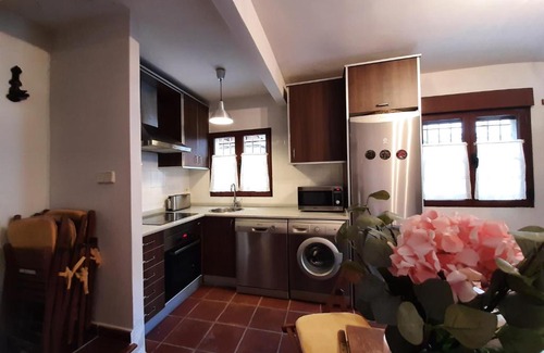 Piedralaves House | Cozy Casa with Patio & Fireplace in Piedralaves