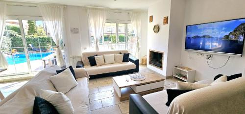 Sant Vicenc de Montalt House | Experience Oceanfront Bliss at Casa Tomas - Rated 9.2/10