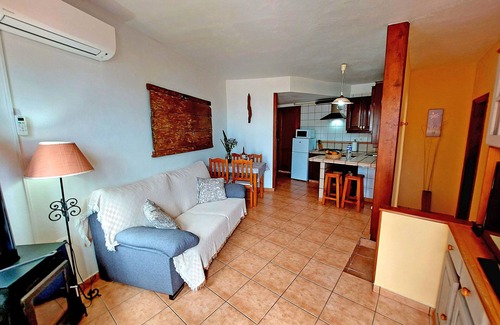 Barlovento House | Inviting Casa con Piscina Compartida en Barlovento, La Palma