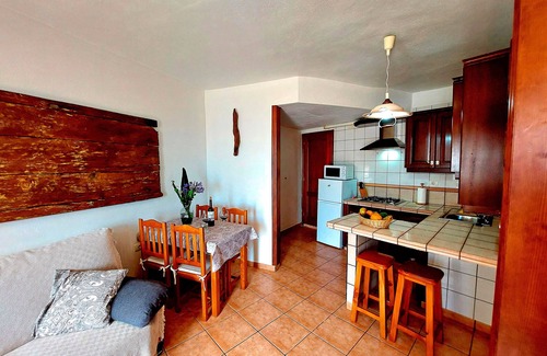 Barlovento House | Inviting Casa con Piscina Compartida en Barlovento, La Palma