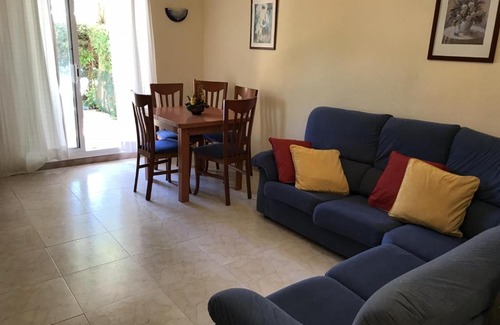 L'Estartit Villa | Relaxing Stay at Casa con Piscina Comunitaria Estartit