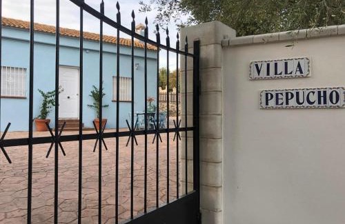 Almodovar del Rio Villa | Relaxing Villa Pepucho with Saltwater Pool and Pet Friendly