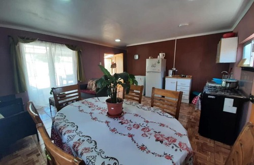 Limache House | Private Pool Paradise: Guest Rated 10/10, Pet-Friendly Stay