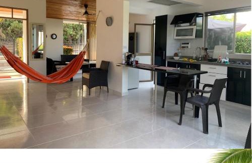 Melgar House | Discover Casa con piscina privada in Carmen de Apicalá