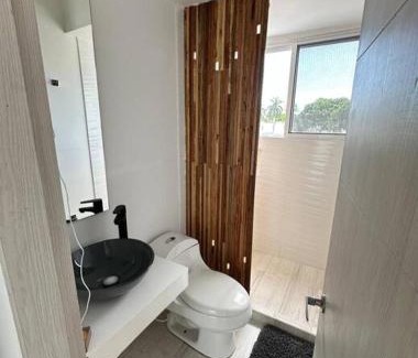 Girardot House | Relax at Casa con piscina y campo de golf with Ocean Views