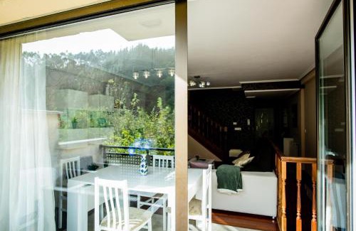 Plencia House | Pet-Friendly Retreat with Terrace for 4 in Plentzia