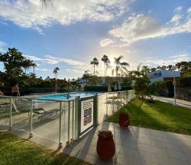 Pasito Blanco House | Beautiful 3-Bedroom House in Pasito Blanco, Steps to Beach