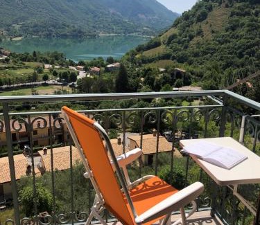 Castel di Tora House | Beautiful Lakefront Casa with Terrace & Ocean View