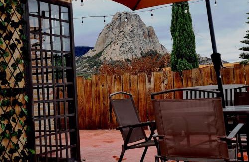 Bernal House | Casa con vista a la peña Casa Rocani