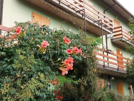 Santa Sofia Apartment | Unforgettable Stay at Casa con Vista - Pet Friendly & Breakfast