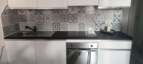 Lido Conchiglie Apartment | Oceanfront Bliss at Casa Conchiglia - Rated 9.2/10