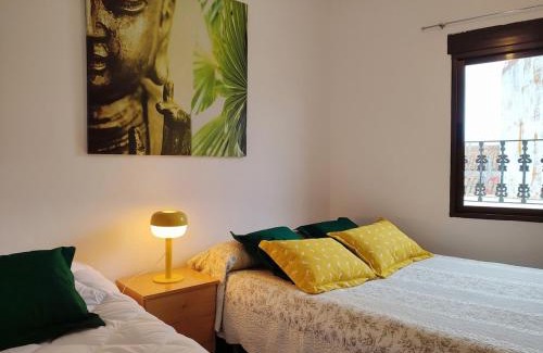 Campillo de Altobuey House | Relax at Casa Conchita: Family & Pet-Friendly Retreat
