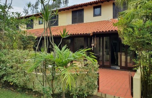 Porto Belo House | Beautiful Casa with 4 Bedrooms, Steps from Manguinhos Beach