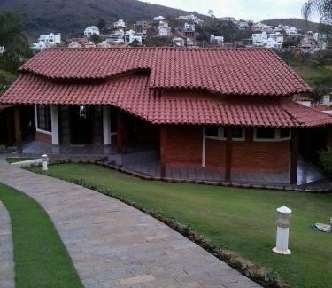 Capitolio House | Pet-Friendly Casa Condominio Escarpas do Lago in Capitólio