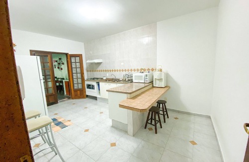 Carapicuiba House | Cozy Casa with BBQ and Ocean View in Granja Viana