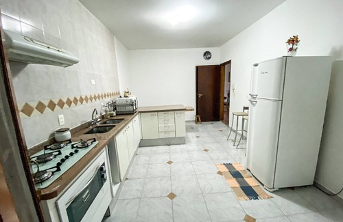 Carapicuiba House | Cozy Casa with BBQ and Ocean View in Granja Viana