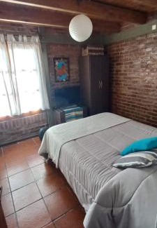 Mendoza City Center House | Family-Friendly Casa Confortable Near Parque Central