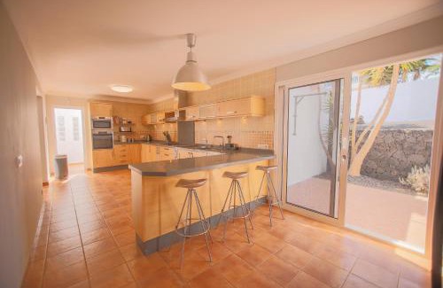 Conil House | Enjoy Casa Conil: Private Heated Pool & Top Guest Ratings