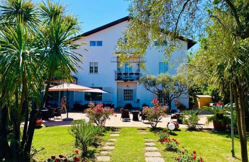 Pontecagnano Faiano Bed & Breakfast | Discover Casa Consalvo B&B: Oceanfront Retreat Awaits