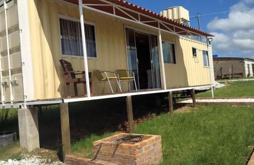Bage Villa | Pet-Friendly Casa Container Amarela Rated 9.8 by Guests