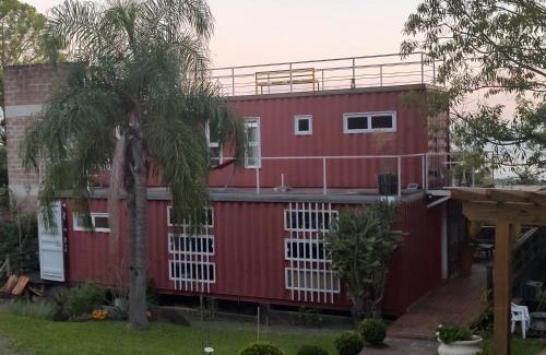 Caraa House | Pet-Friendly Casa Container with Ocean View & Hot Tub