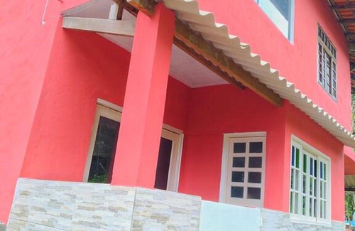 Camburi House | Nature-Inspired Casa Contato with Child-Friendly Amenities