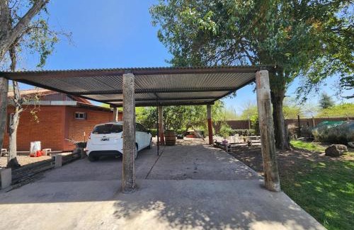 Salta House | Casa Conteiner: Pet-Friendly Oasis with 10/10 Review Score