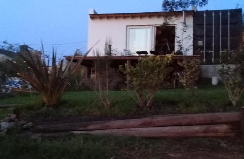 Tandil House | Cozy Casa Contenedor: Ideal for Families with Kitchen Access
