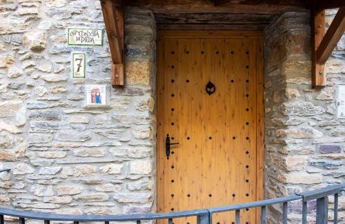 Soriguera Apartment | Pet-Friendly Casa Conxita de Pepa - Rated 9.5/10!