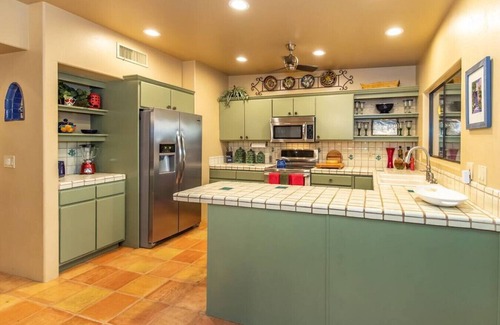 Tanque Verde House | Discover Casa Coralina: Your Hidden Gem in Tanque Verde Valley
