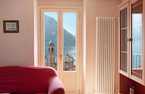 Colonno Apartment | Oceanfront Retreat at Casa Corinna - Guest Rated 9/10