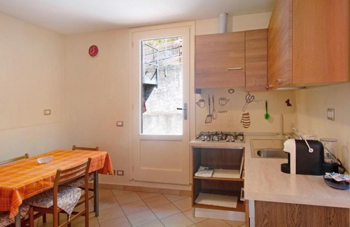 Colonno Apartment | Oceanfront Retreat at Casa Corinna - Guest Rated 9/10