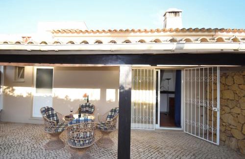 Algoz House | Family-Friendly Getaway at Casa Coriska - Rated 9.9/10