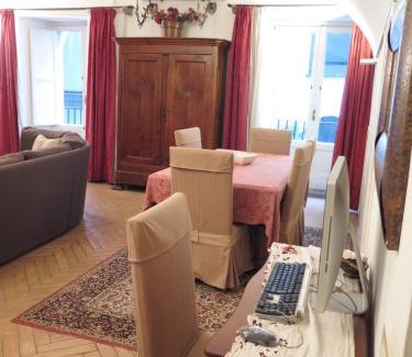 Naples City Centre Apartment | Casa Corpo di Napoli
