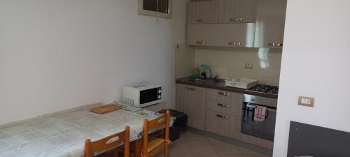 Bernalda Apartment | Inviting Casa Corso: Pet-Friendly Comfort in the City