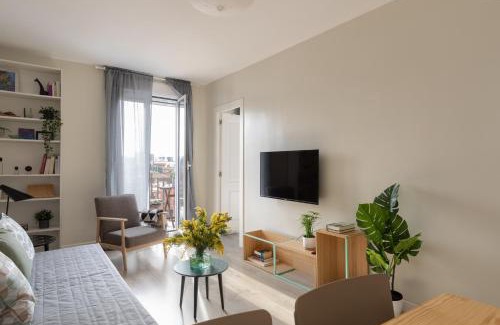 La Bordeta Apartment | Family-Friendly Casa Cosi - Sants with 9/10 Guest Rating